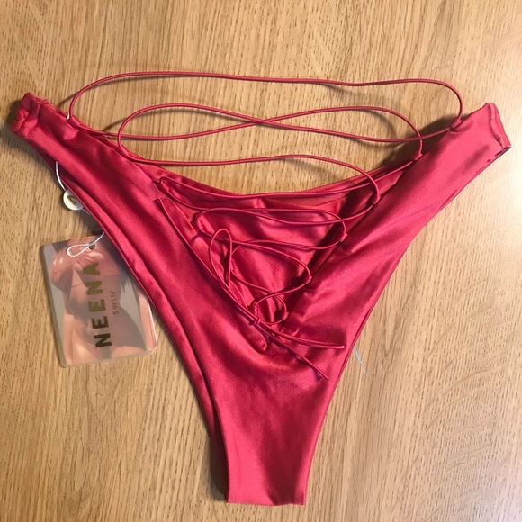 Neena bikini - Picture 7 of 9